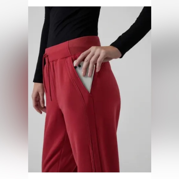 NWT Athleta Altitude Jogger in Polartec Power Stretch,Size 1X decadent red snow - Picture 6 of 14